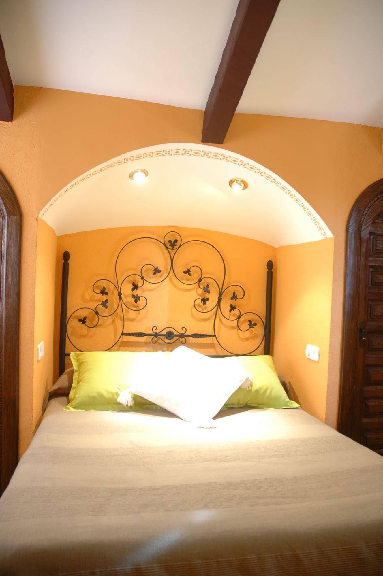 Casa Rural De Estilo Rustico Con Spa Almagro Luaran gambar