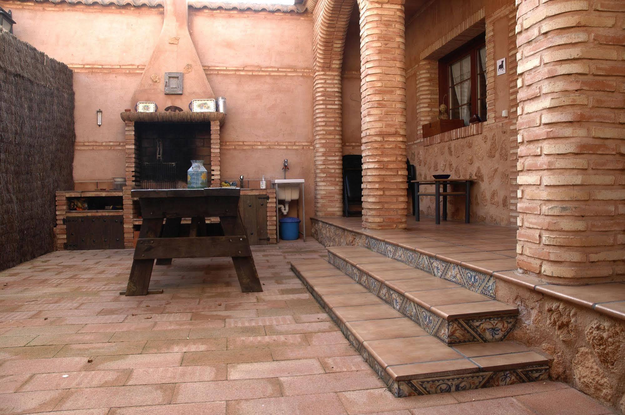 Casa Rural De Estilo Rustico Con Spa Almagro Luaran gambar