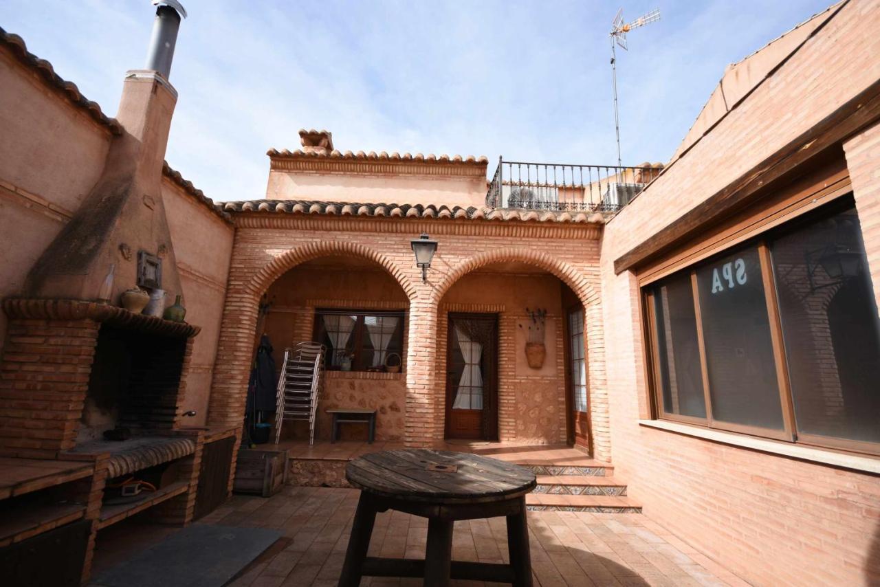 Casa Rural De Estilo Rustico Con Spa Almagro Luaran gambar