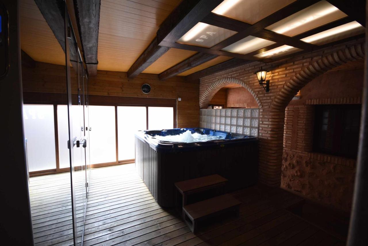Casa Rural De Estilo Rustico Con Spa Almagro Luaran gambar
